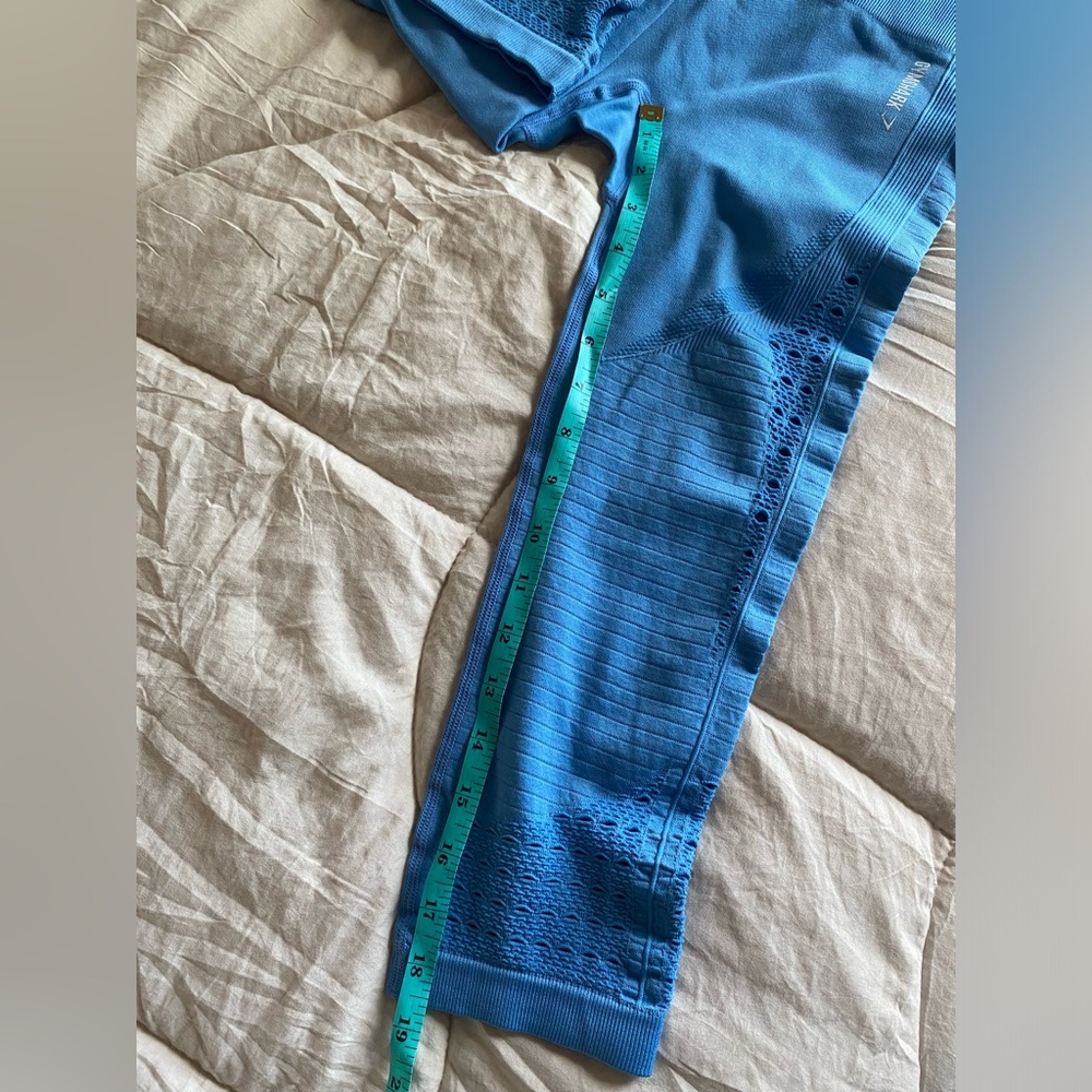 Gymshark Energy Seamless Cropped Leggings in Dark Baby Blue ~ Size Small - Picture 10 of 10